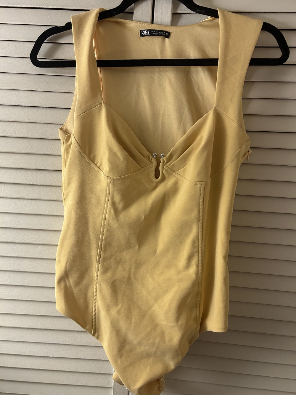 Zara Pale Yellow Sleeveless Bodysuit with Keyhole Accent